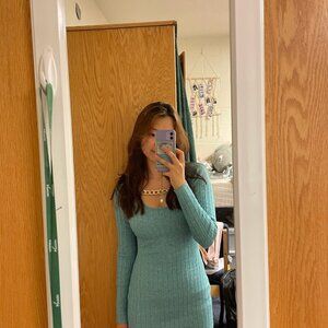 Elegant Turquoise Long Sleeve Dress